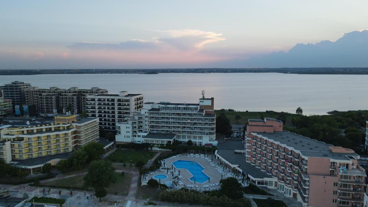 Hotel Orfeu Mamaia Exterior photo